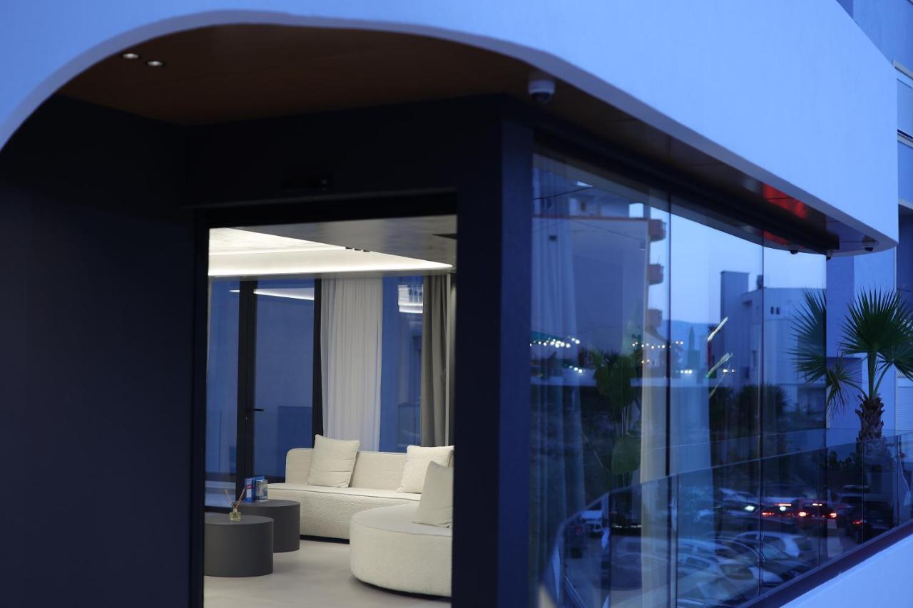 Yacht Premium Hotel Sarande Exterior photo